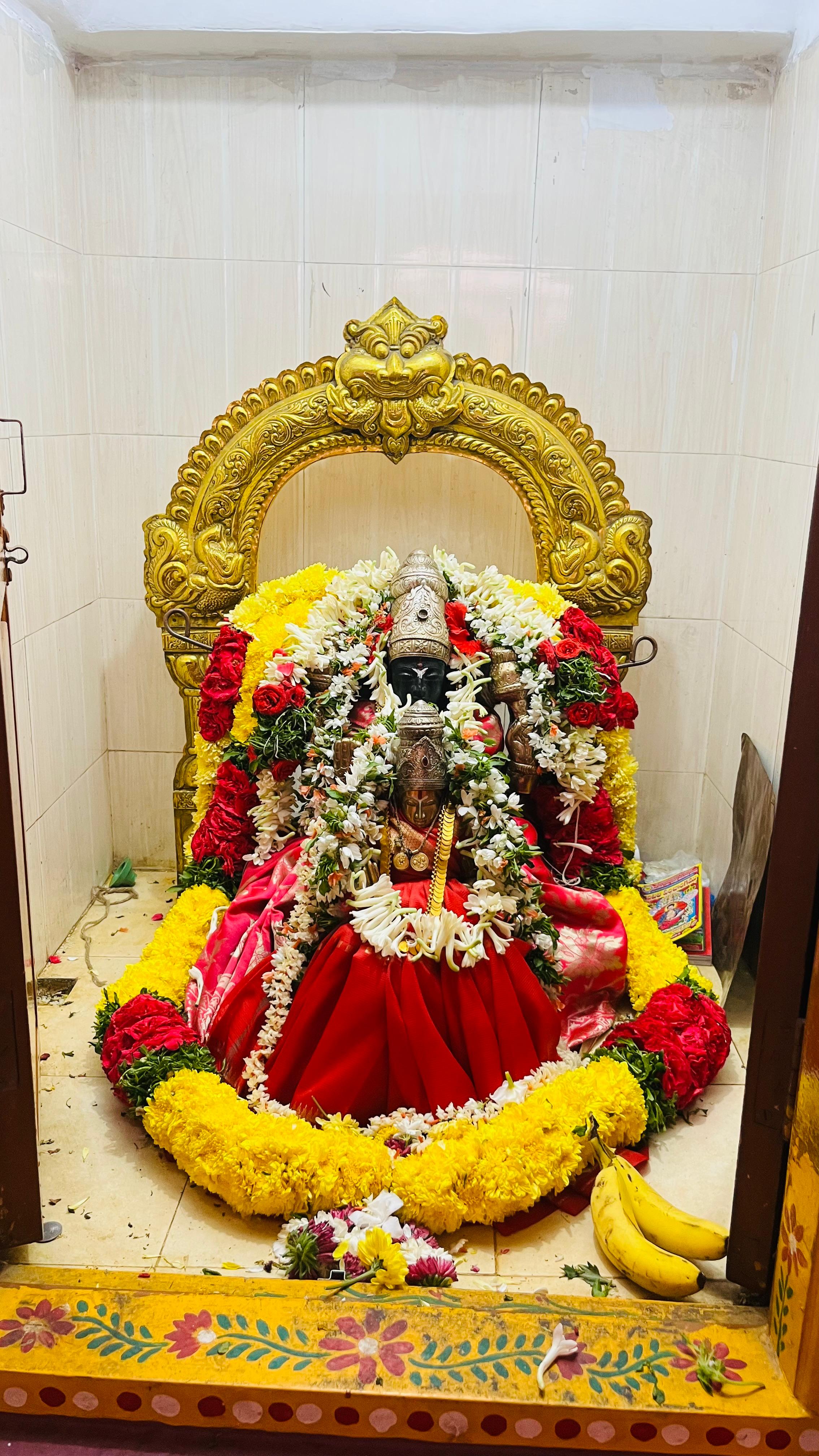శ్రీ మహాలక్ష్మి తాయారు — Sri Venkateswara Swamy Devasthanam, Bowenpally